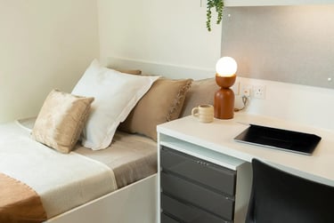 Club Ensuite at Currus Court, Rhodaus Town, City Centre, Canterbury, CT12RH - Image 2