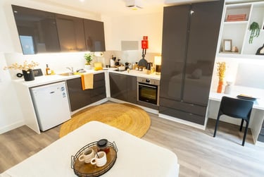 Elite Studio at Rhodaus Court, Rhodaus Town, City Centre, Canterbury, CT12RJ - Image 2