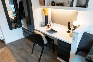 Luxe Ensuite at Rhodaus Court, Rhodaus Town, City Centre, Canterbury, CT12RJ - Image 3