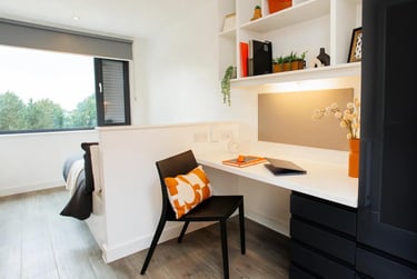 Two Bed Club Apartment at Palamon Court, Rhodaus Town, City Centre, Canterbury, CT12YA - Image 2