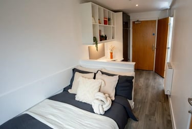 Two Bed Club Apartment at Palamon Court, Rhodaus Town, City Centre, Canterbury, CT12YA - Image 3