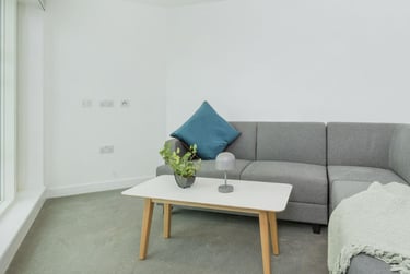 Classic Plus 5-6 Bed Ensuite - Image 12