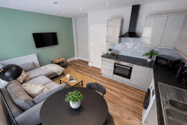 4 bed house, Hotwell Road, Southville, Bristol, BS84UB - Image 2