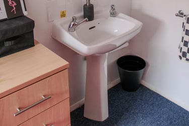 Non Ensuite - Silver (6 Bed) - Image 3