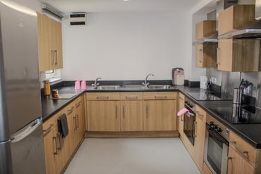 Ensuite - Silver at St Peter House, St Peter Street, Pittodrie, Aberdeen, AB243HU - Image 12