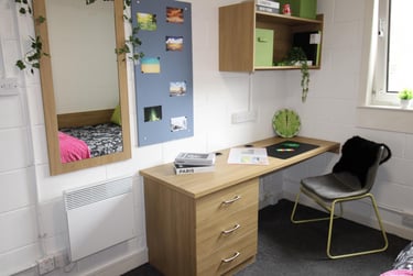Ensuite - Silver at St Peter House, St Peter Street, Pittodrie, Aberdeen, AB243HU - Image 9