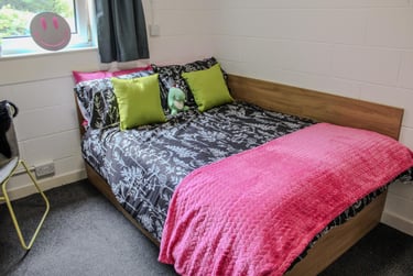 Ensuite - Silver at St Peter House, St Peter Street, Pittodrie, Aberdeen, AB243HU - Image 4