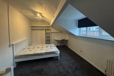 2 bed house, Royal Park Terrace, Hyde Park, Leeds, LS61EX - Image 10