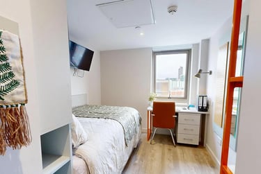 6 Bed Ensuite at COSMOS, 2 Moore Street, City Centre, Sheffield, S37HZ - Image 3