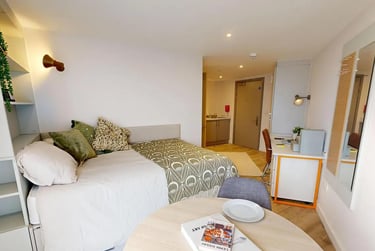 Premium Studio Accessible at COSMOS, 2 Moore Street, City Centre, Sheffield, S37HZ - Image 4