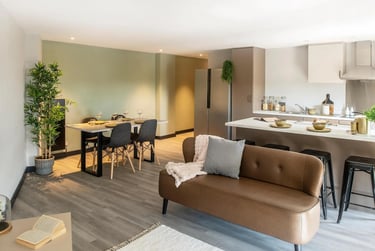 Standard 5 Bed Apartment at Zenith, Herbert Street, City Centre, Cardiff, CF104DG - Image 1