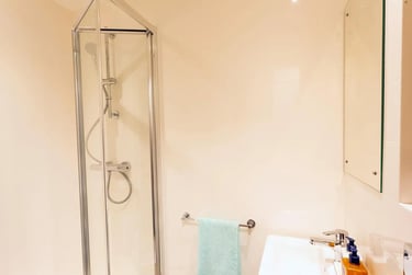 10 Bed Cluster Ensuite at SEREN, 66 Alexandra Road, City Centre, Swansea, SA15BD - Image 8