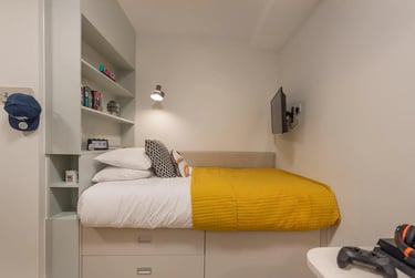 Penthouse Studio at SEREN, 66 Alexandra Road, City Centre, Swansea, SA15BD - Image 2