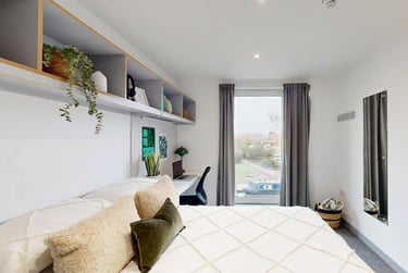 Canal View En-suite at Graystacks, 171 Castle Blvd, Dunkirk, Nottingham, NG71GY - Image 2