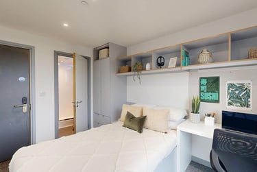 Canal View En-suite at Graystacks, 171 Castle Blvd, Dunkirk, Nottingham, NG71GY - Image 6