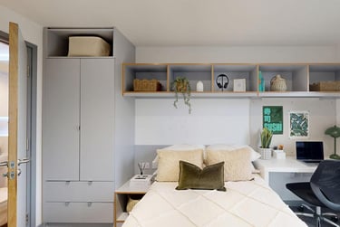 Canal View En-suite at Graystacks, 171 Castle Blvd, Dunkirk, Nottingham, NG71GY - Image 3