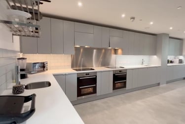 Canal View En-suite at Graystacks, 171 Castle Blvd, Dunkirk, Nottingham, NG71GY - Image 9