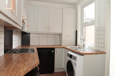 4 bed house, Hartopp Road, Clarendon Park, Leicester, LE21WF - Image 2