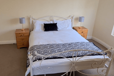 1 bed house, Bishop Street, Highfields, Leicester, LE16AF - Image 1
