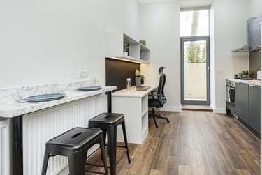 Superior Mezzanine Studio at 26 Great George Street, 26 Great George Street, City Centre, Leeds, LS13DL - Image 2