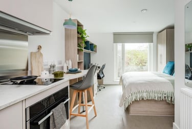 Platinum Studio - Image 1