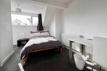 4 bed house, Sharrow Street, Highfield, Sheffield, S118BY - Image 2