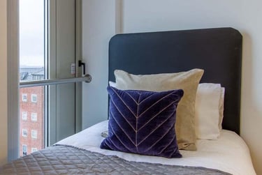 Classic Ensuite at Orbital, Ilkeston Road, Canning Circus, Nottingham, NG73GE - Image 3