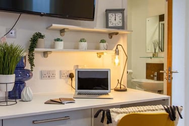 Classic Ensuite at Orbital, Ilkeston Road, Canning Circus, Nottingham, NG73GE - Image 10