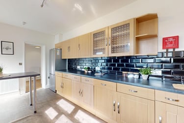 7 bed house, Lyddington Road, Northville, Bristol, BS70UU - Image 3
