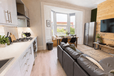 8 bed house, Fishponds Road, Greenbank, Bristol, BS56SE - Image 1