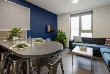 Bronze Sky View Ensuite - Image 1