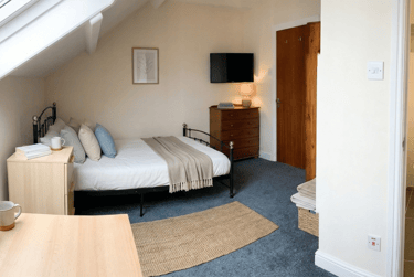 6 bed house, Ridgeway Terrace, Rampart Road, Leeds, LS62HU - Image 10