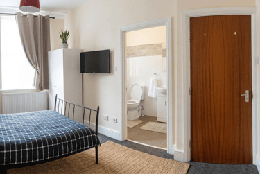 6 bed house, Ridgeway Terrace, Rampart Road, Leeds, LS62HU - Image 12