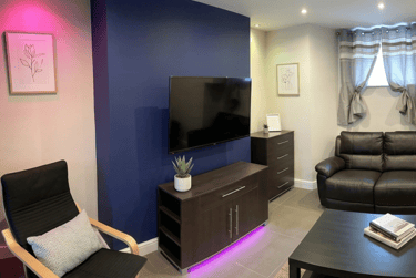 6 bed house, Ridgeway Terrace, Rampart Road, Leeds, LS62HU - Image 4