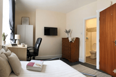 6 bed house, Ridgeway Terrace, Rampart Road, Leeds, LS62HU - Image 14