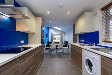 6 bed house, Brunswick Street, Uplands, Mount Pleasant, Swansea, SA14JP - Image 1