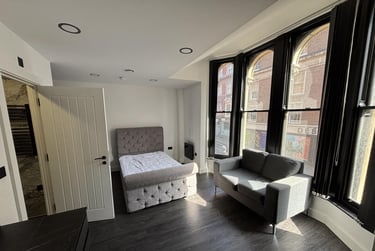 1 bed house, Market Street, City Centre, Nottingham, NG16HY - Image 1