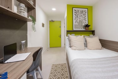 Silver Plus Ensuite - Image 2