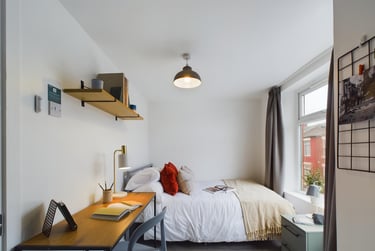 3 bed house, Eileen Grove, Rusholme, Manchester, M145WE - Image 1