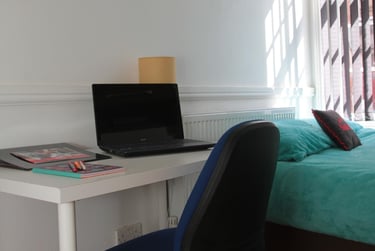 2 bed house, Aylestone Road, City Centre, Leicester, LE27LL - Image 2