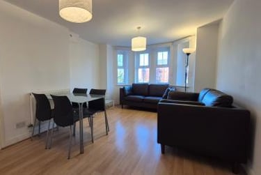 2 bed house, Wilmslow Road, Fallowfield, Manchester, M204NN - Image 5