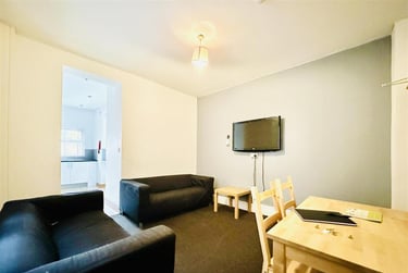 5 bed house, Midland Avenue, Lenton, Nottingham, NG72FD - Image 10
