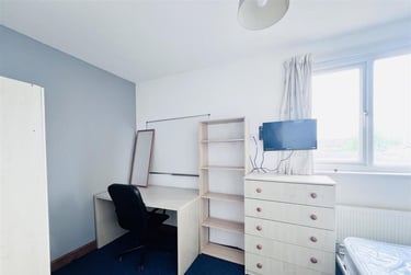 5 bed house, Cottesmore Road, Lenton, Nottingham, NG71QE - Image 2