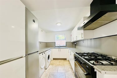 6 bed house, Midland Avenue, Lenton, Nottingham, NG72FD - Image 3