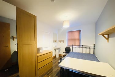 6 bed house, Kimbolton Avenue, Radford, Nottingham, NG71PS - Image 3