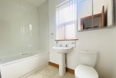 6 bed house, Kimbolton Avenue, Radford, Nottingham, NG71PS - Image 6