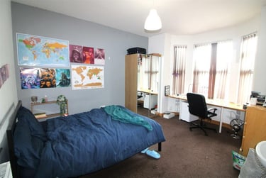 6 bed house, Lois Avenue, Lenton, Nottingham, NG72EY - Image 1