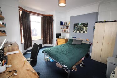 6 bed house, Midland Avenue, Lenton, Nottingham, NG72FD - Image 2