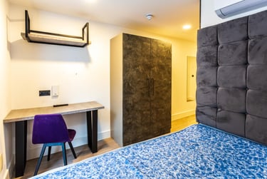 Edition I | Ensuite Bedroom - Image 15