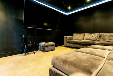 Studio + | Studio Apartment with Aircon - Image 16